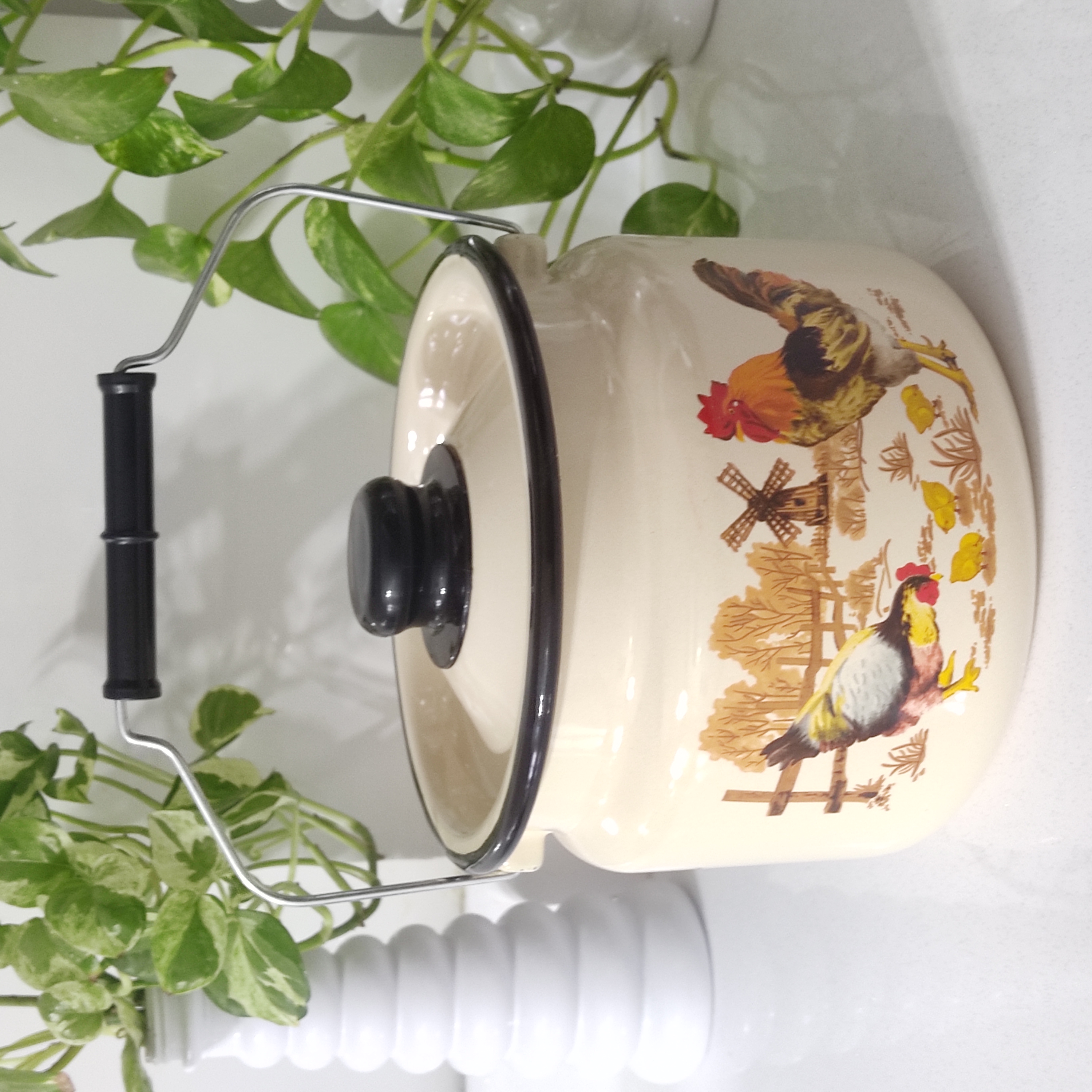 ظرف روغن لعابی طرح خروس